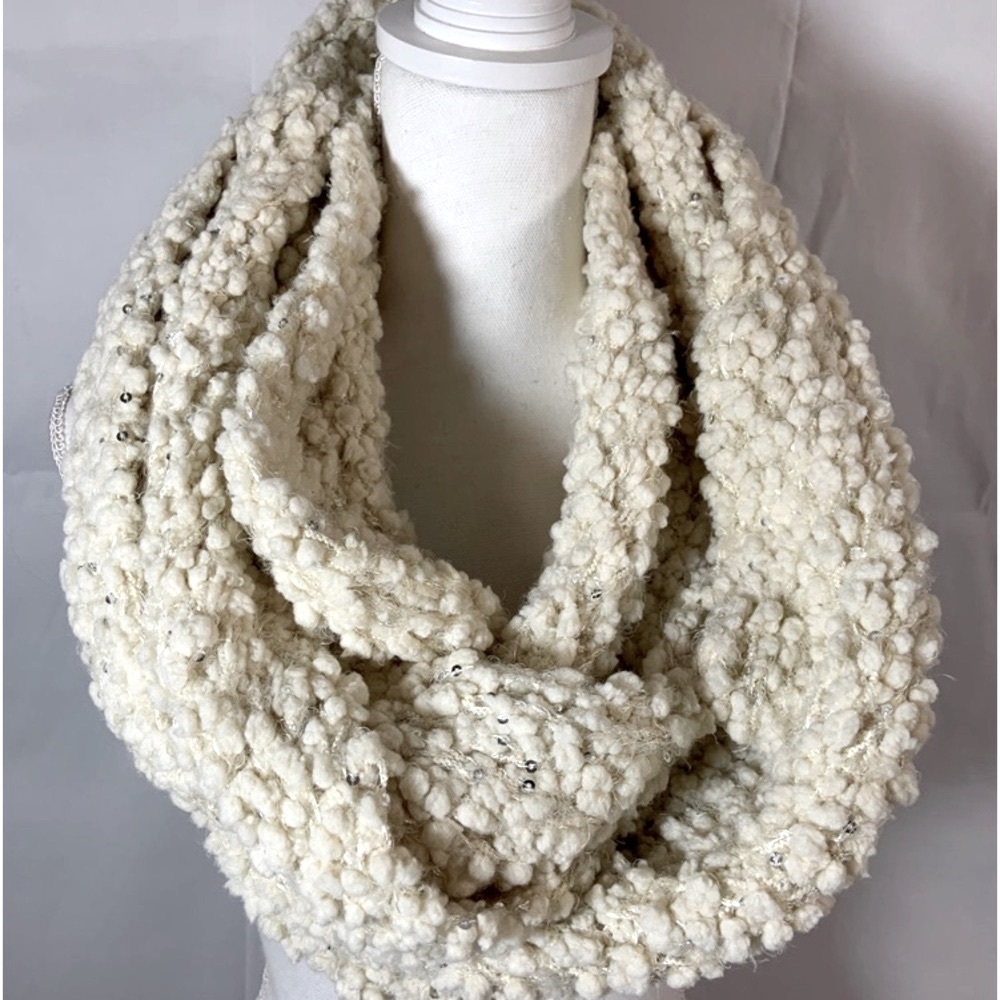 Infinity scarf